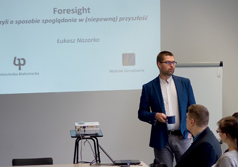 Lukasz Nazarko Foresight